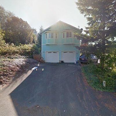 228 Hemlock Rd, Wheeler, OR 97147