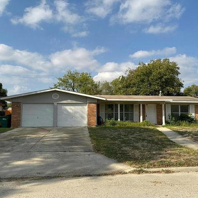 229 E Langley Blvd, Universal City, TX 78148