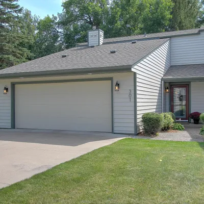 301 Creekside Ln Sw, Isanti, MN 55040