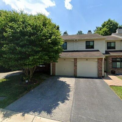 302 Hanover Ct, Chesterbrook, PA 19087