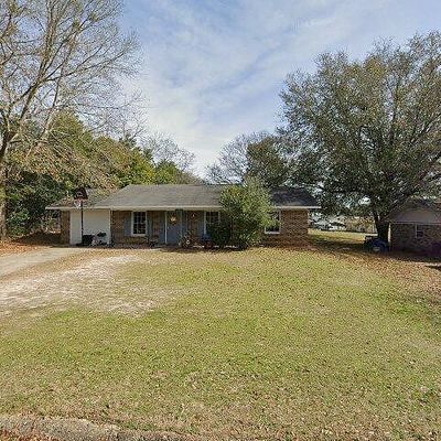 303 Green Village Rd, Ozark, AL 36360