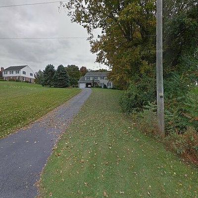 304 Bunker Hill Rd, Robesonia, PA 19551