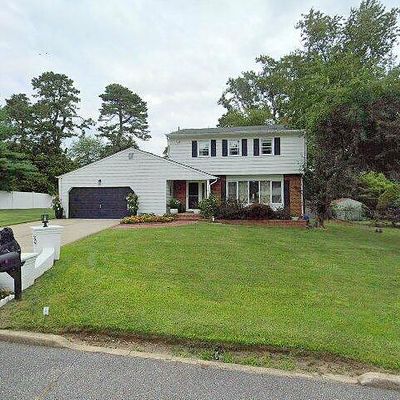 35 Shorebrook Cir, Neptune, NJ 07753