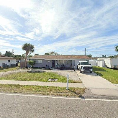 360 Center Rd, Venice, FL 34285