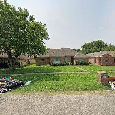 319 S Stewart Ave, Lancaster, TX 75146