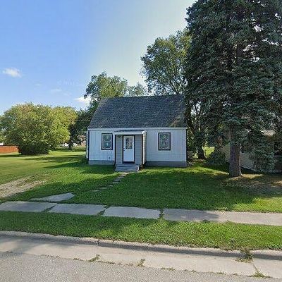 320 Vance Ave S, Erskine, MN 56535