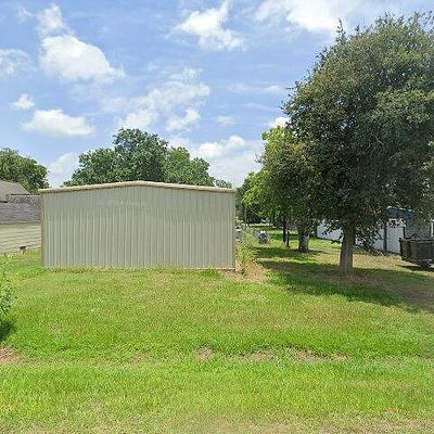 323 Cypress St, Blessing, TX 77419