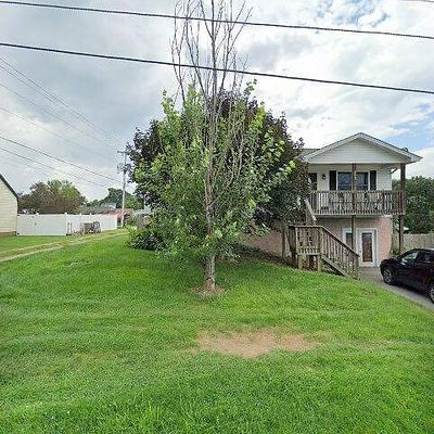 402 Taylor St, Radford, VA 24141