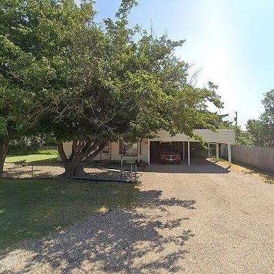 403 Cherry St, Claude, TX 79019