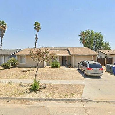 4076 N Cecelia Ave, Fresno, CA 93722