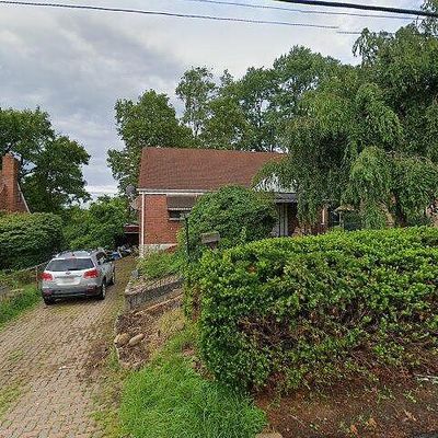 413 Oakhurst Ave, North Versailles, PA 15137