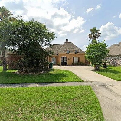 4239 Hidden Pass Dr, Zachary, LA 70791