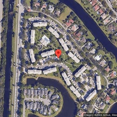 3650 Whitehall Dr #201, West Palm Beach, FL 33401