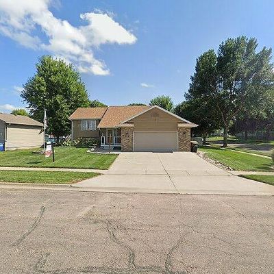 4701 E 3 Rd St, Sioux Falls, SD 57110