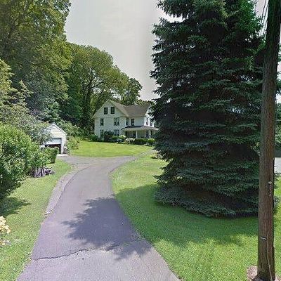 51 Mill Plain Rd, Branford, CT 06405