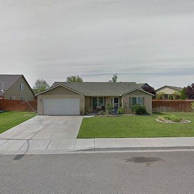 5607 Taft Dr, Pasco, WA 99301