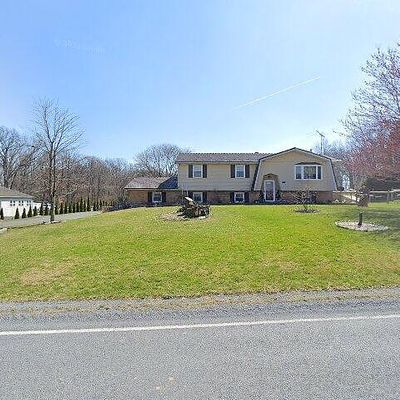 5671 Werleys Corner Rd, New Tripoli, PA 18066