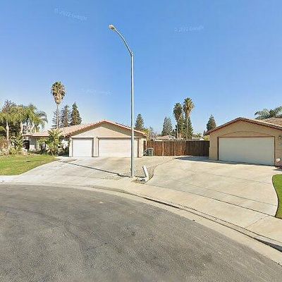 5806 Lausanne St, Bakersfield, CA 93308