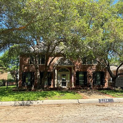 5124 Golden Ln, Fort Worth, TX 76123