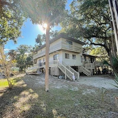 513 Dolphin Rd, Edisto Island, SC 29438