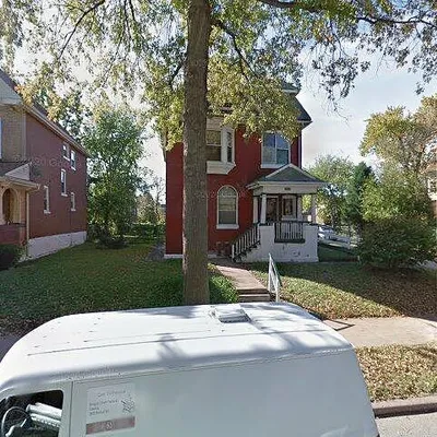 5228 Vernon Ave, Saint Louis, MO 63113