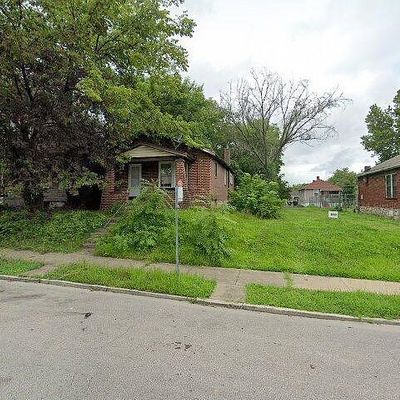 5231 Emerson Ave, Saint Louis, MO 63120