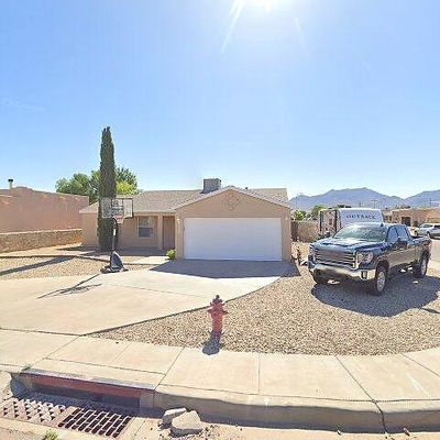 6520 Phoenix St, Las Cruces, NM 88012