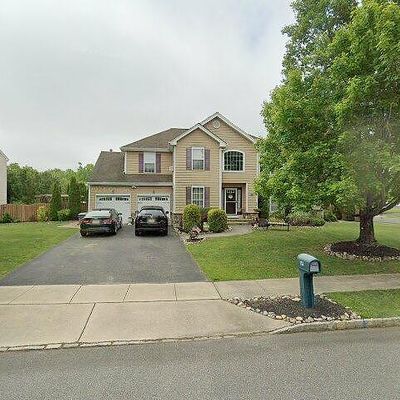 69 Chestnut Way Cir, Barnegat, NJ 08005