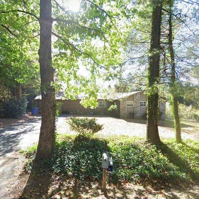 609 Pineland Rd, Hendersonville, NC 28792