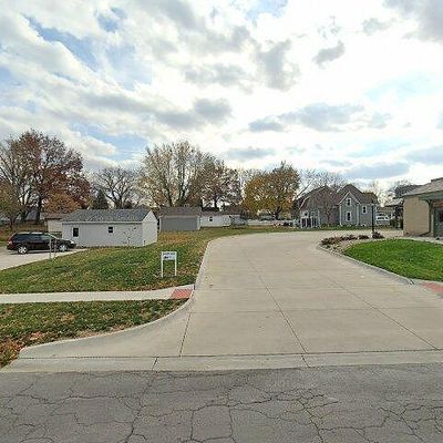 613 Independence St, Pella, IA 50219