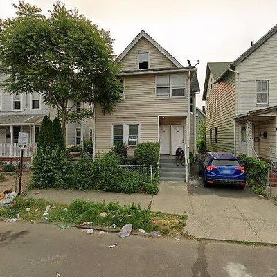 10 Clinton Ave #12, Bridgeport, CT 06605