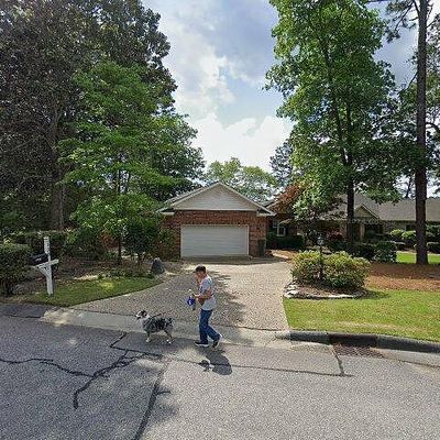 100 Belmont Ct, Southern Pines, NC 28387