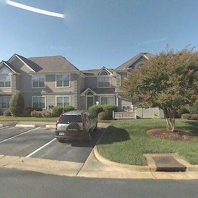 1002 Rue Marseille, Chesapeake, VA 23320