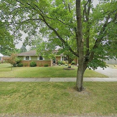 1007 Walnut St, Three Rivers, MI 49093