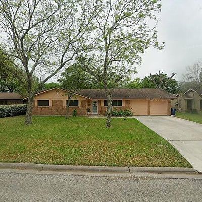 1009 N San Antonio St, Port Lavaca, TX 77979