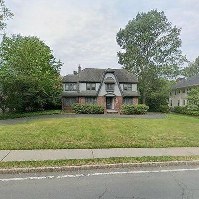 76 Woodland Ave, Summit, NJ 07901