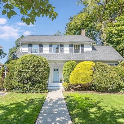 109 Gordonhurst Ave, Montclair, NJ 07043