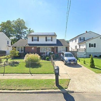 110 E 7 Th St, Burlington, NJ 08016