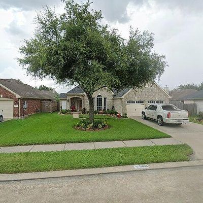 11003 Applewood Dr, La Porte, TX 77571