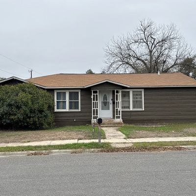 1101 22 Nd St, Hondo, TX 78861