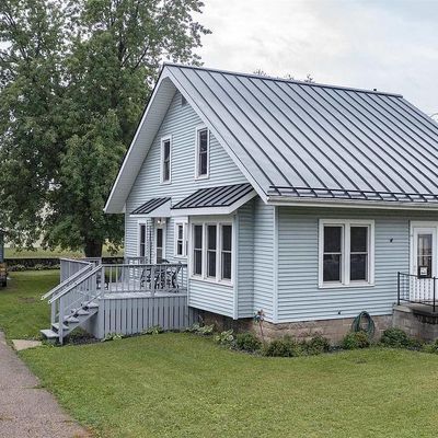 111 E Ann St, Weyauwega, WI 54983