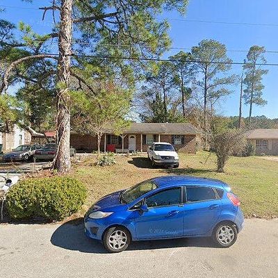 111 Fairlane Dr, Eufaula, AL 36027