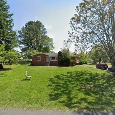 111 Hawkins Ave, Gallatin, TN 37066