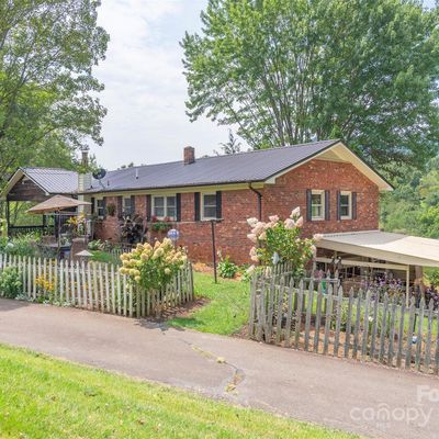 1110 Crawford Rd, Waynesville, NC 28785