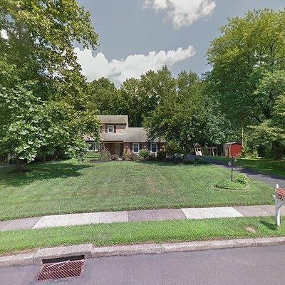 1130 University Dr, Yardley, PA 19067