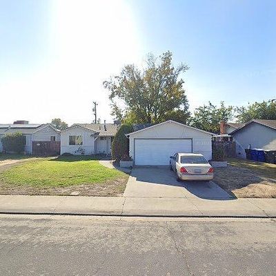 1136 Vernal St, Manteca, CA 95337