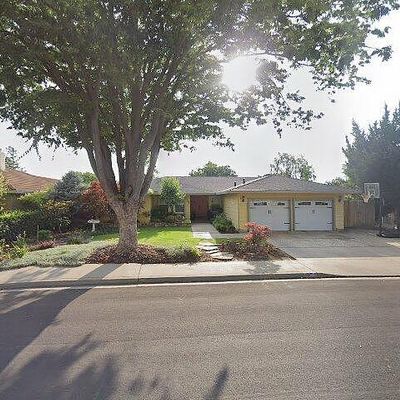 1137 Springcreek Dr, Modesto, CA 95355