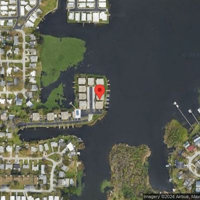 10120 Seminole Island Dr, Largo, FL 33773