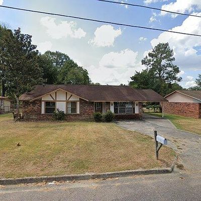 1014 Pinehurst Dr, Columbia, MS 39429