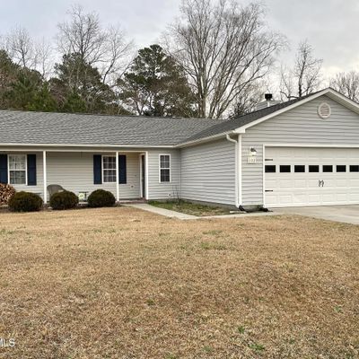 102 Nicole Ct, Jacksonville, NC 28540